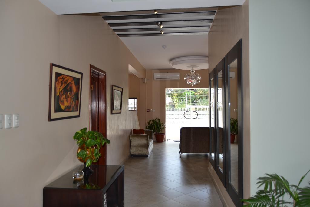 גוויאקיל Urdesa Suites Hotel מראה חיצוני תמונה