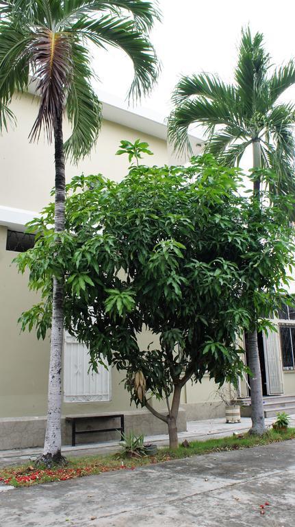גוויאקיל Urdesa Suites Hotel מראה חיצוני תמונה