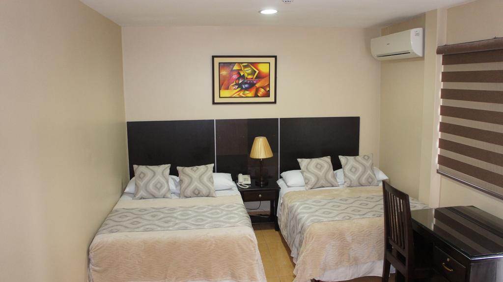 גוויאקיל Urdesa Suites Hotel מראה חיצוני תמונה