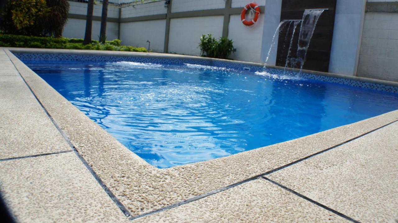 גוויאקיל Urdesa Suites Hotel מראה חיצוני תמונה