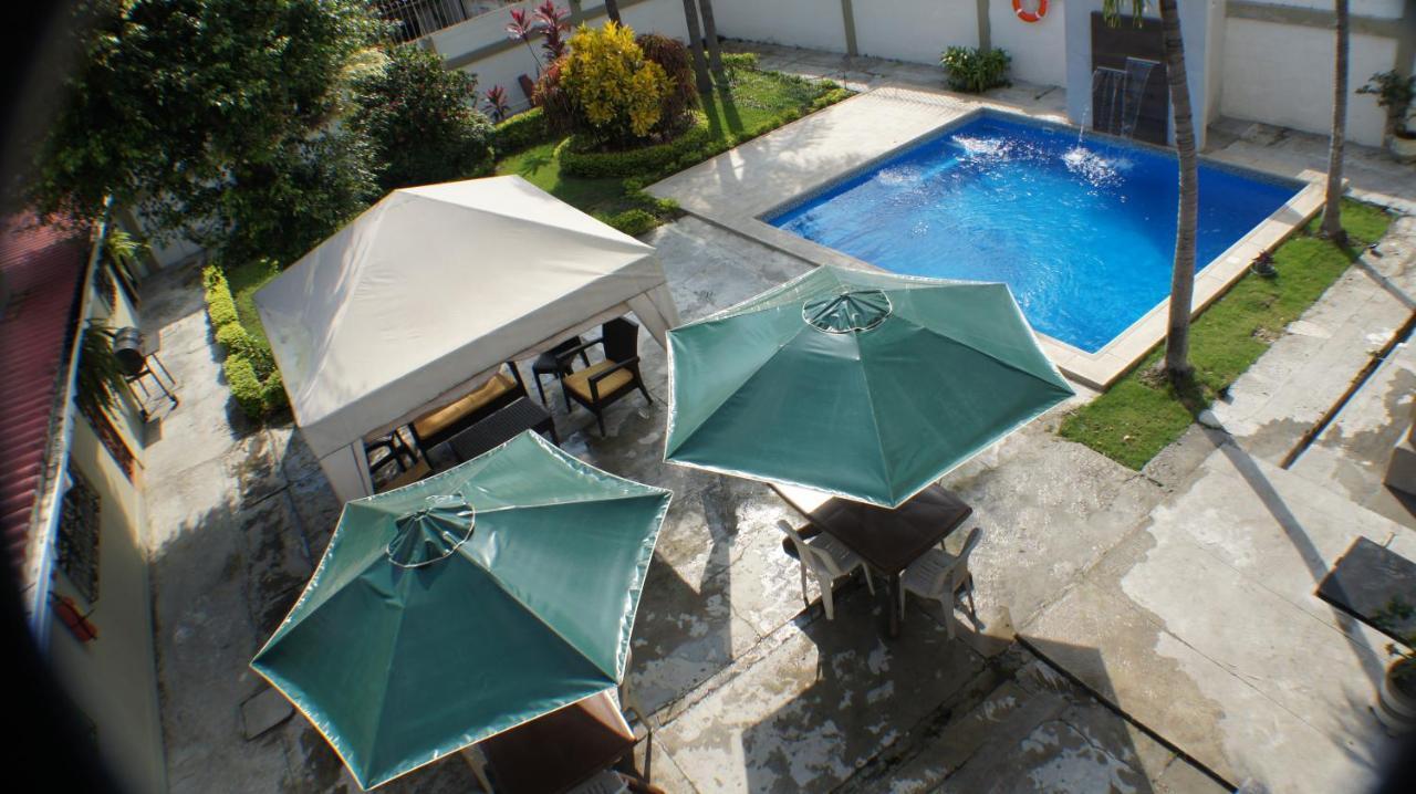 גוויאקיל Urdesa Suites Hotel מראה חיצוני תמונה