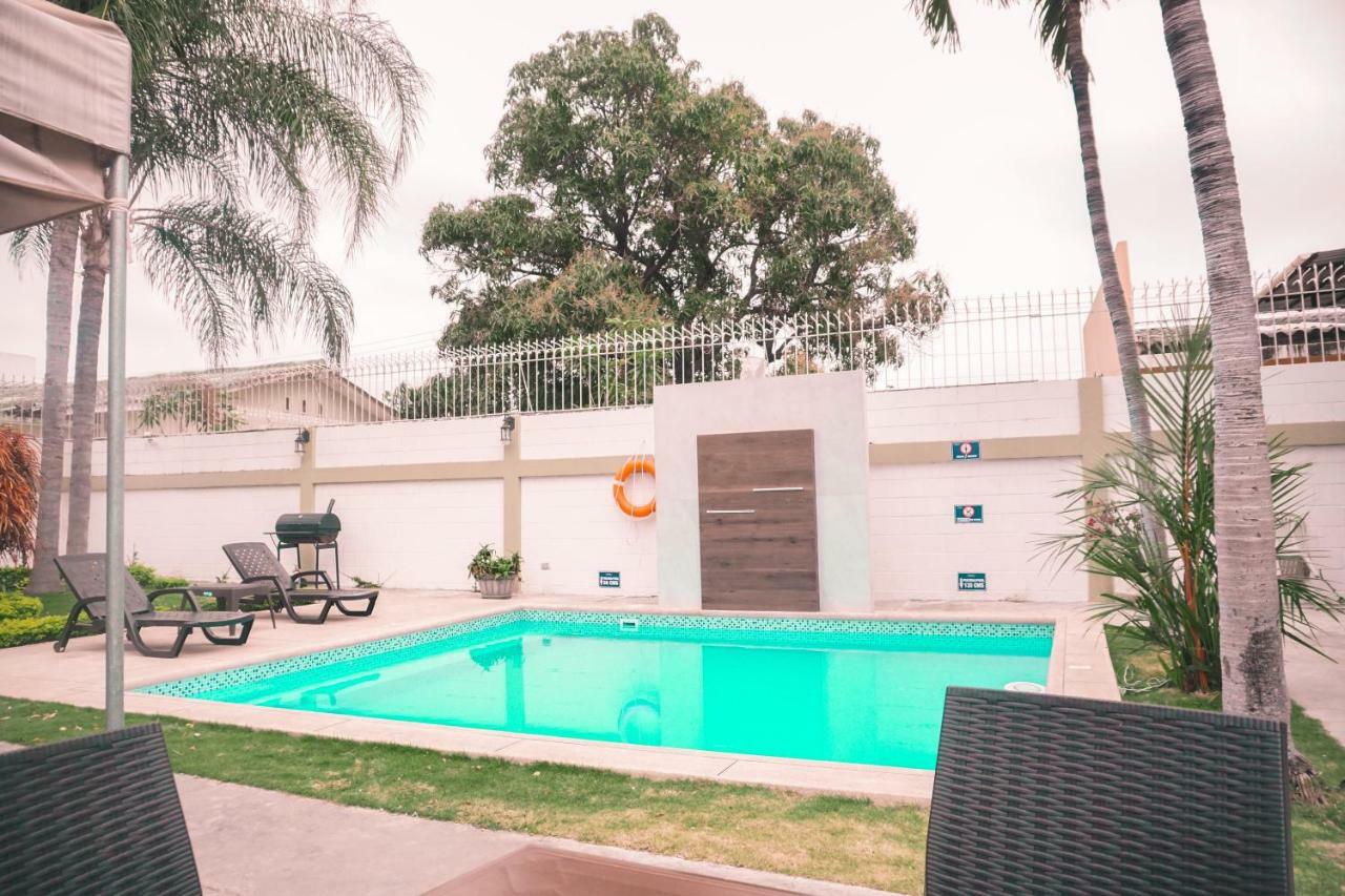 גוויאקיל Urdesa Suites Hotel מראה חיצוני תמונה