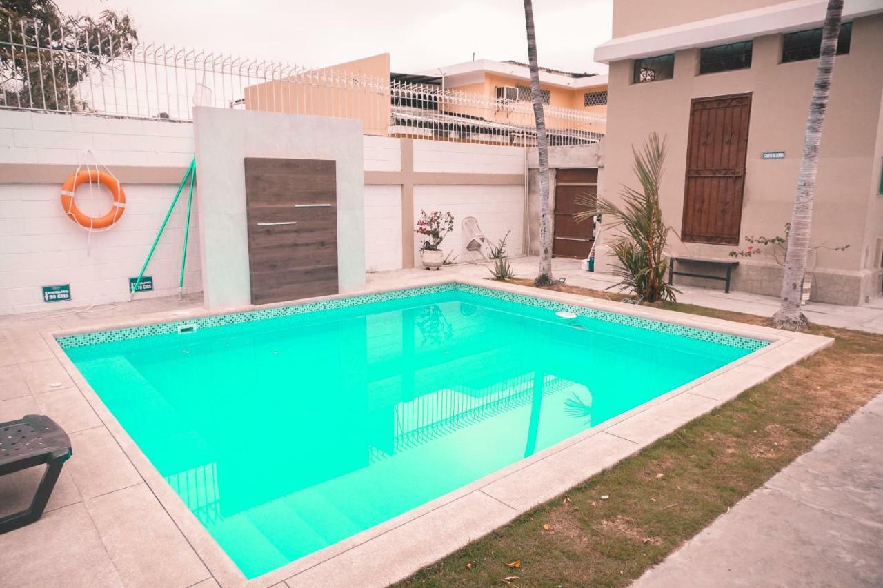 גוויאקיל Urdesa Suites Hotel מראה חיצוני תמונה
