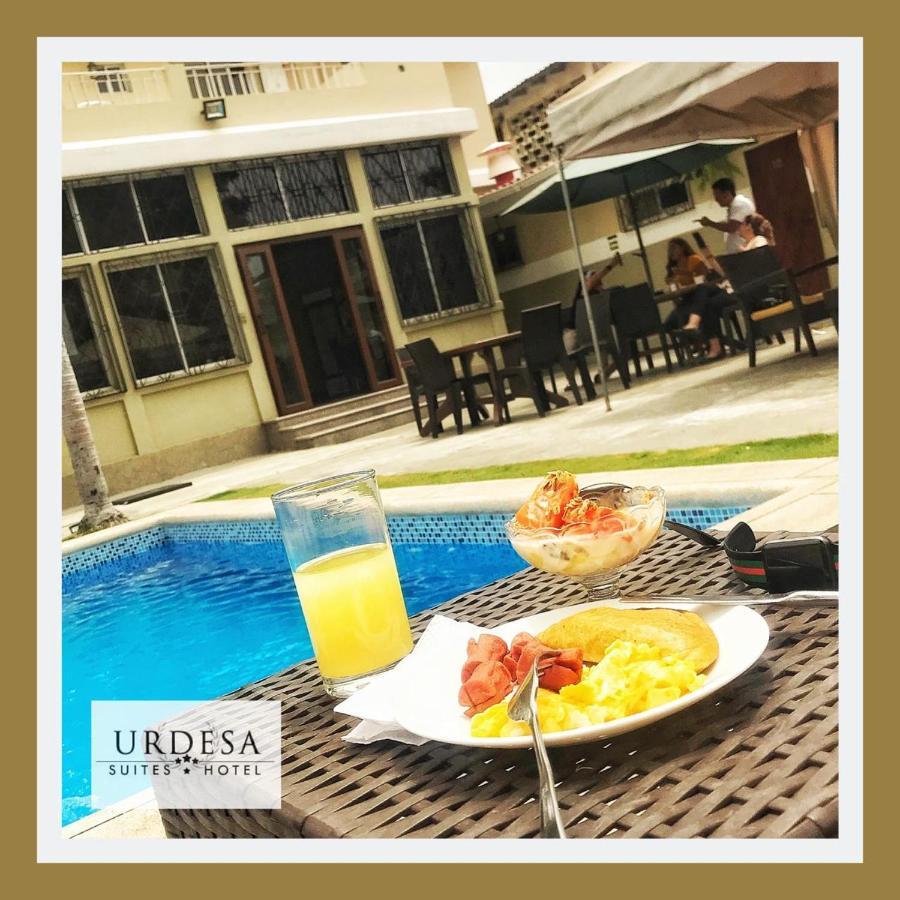 גוויאקיל Urdesa Suites Hotel מראה חיצוני תמונה