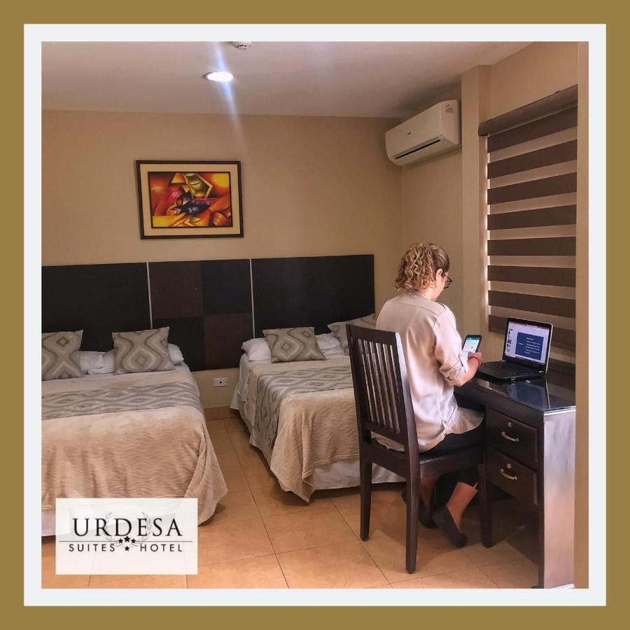גוויאקיל Urdesa Suites Hotel מראה חיצוני תמונה